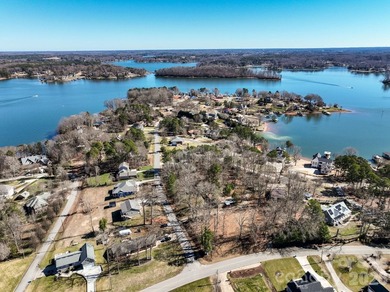 WOW-Lake Norman water views from this fabulous ranch home with a - photo 36