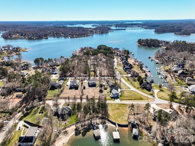 WOW-Lake Norman water views from this fabulous ranch home with a - photo 38