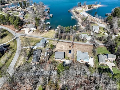 WOW-Lake Norman water views from this fabulous ranch home with a - photo 39