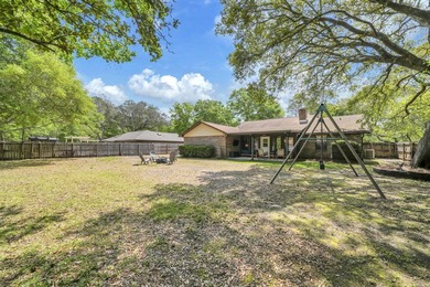 Welcome to highly sought-after Bluewater Bay, where charm - photo 39