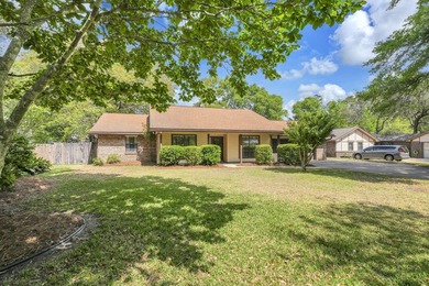 Welcome to highly sought-after Bluewater Bay, where charm - photo 45