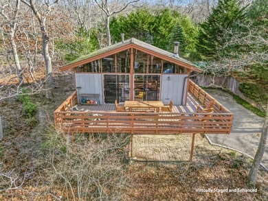 (private lake, pond, coastal) Home For Sale in Southampton New York