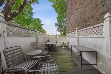 JUST LISTED! SPACIOUS 3 BEDROOM, 2 BATH HOME IN BRONX NY 10452! - photo 10