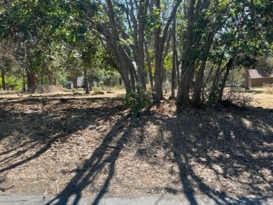 Lake Lot For Sale in Klamath Falls, Oregon