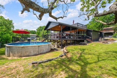 Lake Home For Sale in Pottsboro, Texas