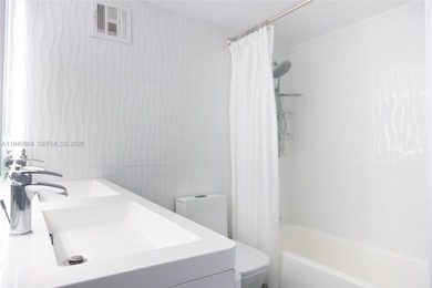 Stunning 1-bedroom apartment with modern finishes, offering