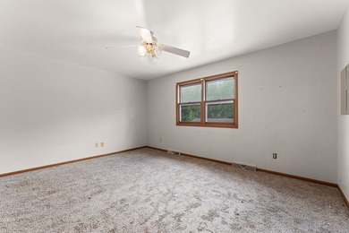 Great value in a prime location! This spacious condo is the - photo 14