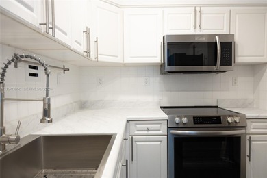 Stunning 1-bedroom apartment with modern finishes, offering