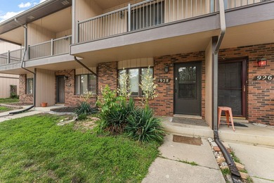 Great value in a prime location! This spacious condo is the - photo 19