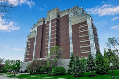 Lake Condo Sale Pending in Buffalo, New York