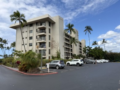 GROUND FLOOR UNIT!! Walk out onto the lanai, into the garden, to - photo 2