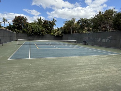 GROUND FLOOR UNIT!! Walk out onto the lanai, into the garden, to - photo 4