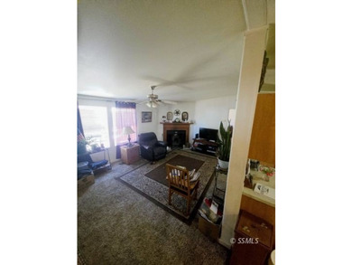 Priced to Sell! This well-maintained 3-bedroom, 2-bath home - photo 4