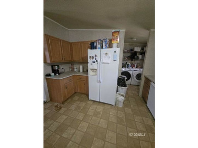 Priced to Sell! This well-maintained 3-bedroom, 2-bath home - photo 8