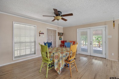 Enjoy lake front living in this charming 2-bedroom 2-bathroom - photo 7