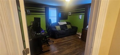 Sharp, renovated 3 bedroom ranch located in a great area which - photo 12