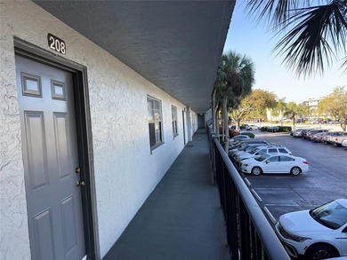 Welcome to beautiful Boca Raton! This move-in ready unit is a - photo 17