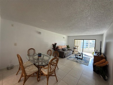 Welcome to beautiful Boca Raton! This move-in ready unit is a - photo 19