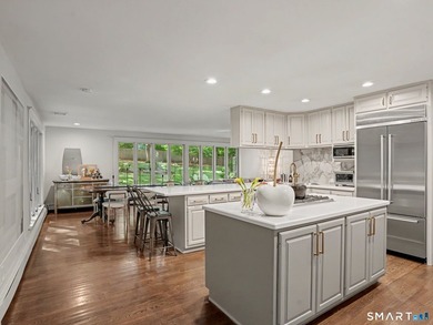 Spacious and beautifully updated ranch offering the perfect - photo 13