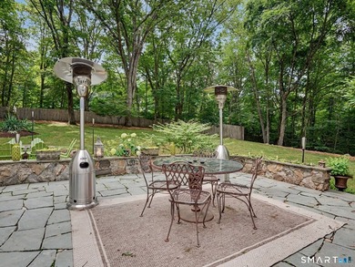Spacious and beautifully updated ranch offering the perfect - photo 24