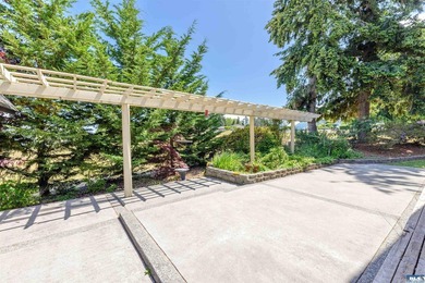 Nestled in the heart of sunny Sequim, this stunning A-frame home - photo 32
