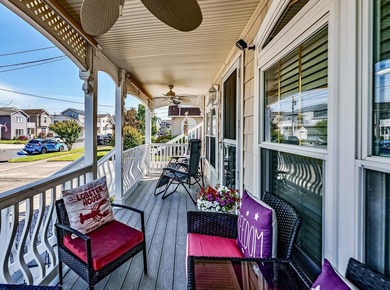 Just listed - 49 Simpson Road, in the heart of the Gardens. This - photo 3