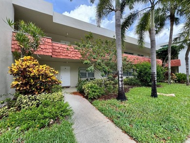 Exceptional opportunity to acquire a spacious 3-bedroom - photo 1