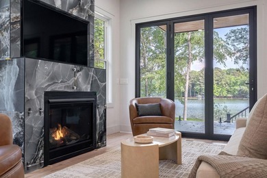 Stunning Modern Lakefront New Construction | 150 Ft of Lake - photo 14