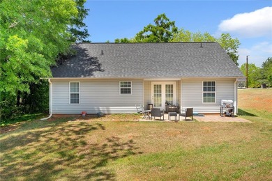 Welcome to 305 Ramsey Road where modern comfort meets peaceful - photo 15