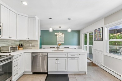 Welcome to 3 Walnut Place - Huntington Village living! This - photo 6