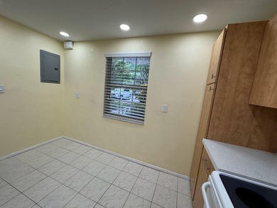 Exceptional opportunity to acquire a spacious 3-bedroom - photo 8