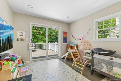 Welcome to 3 Walnut Place - Huntington Village living! This - photo 10