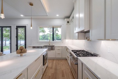 Stunning Modern Lakefront New Construction | 150 Ft of Lake - photo 22
