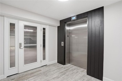 **SPACIOUS 1 BED UNIT, HUGE WALK-IN CLOSET, GREAT SEASONAL WATER - photo 6