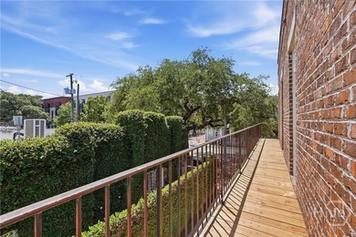 Welcome to upscale living in the heart of Savannah's downtown - photo 31