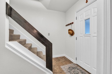 Welcome to this spacious and versatile home featuring 5 bedrooms