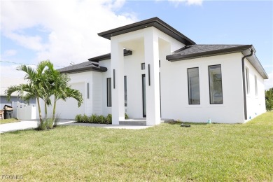 Cape Coral Lakes Area Home For Sale in Cape Coral Florida