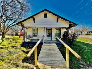 Lake Hudson Home For Sale in Salina Oklahoma