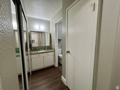 Updated 2-bed, 1 bath Top Floor Condo, near UVU & BYU - photo 8