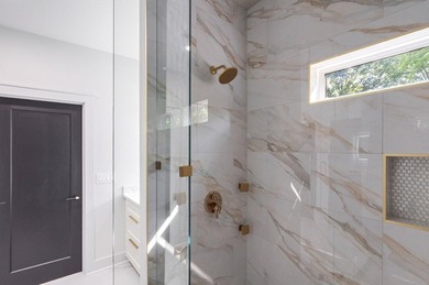 Stunning Modern Lakefront New Construction | 150 Ft of Lake - photo 59