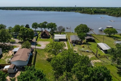 Lake Home For Sale in Gun Barrel City, Texas