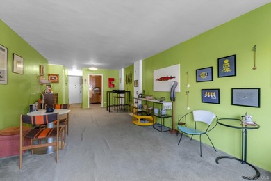 Welcome to this spacious one bedroom apartment offering comfort - photo 7