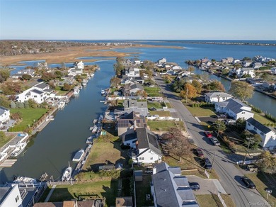 Waterfront Living Near Fire Island Shores Welcome to your serene - photo 13