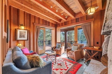 Iconic Mountain Retreat with World-Class Views! Perched on one - photo 14