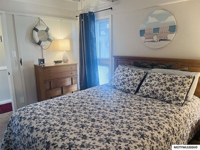 Welcome to your private escape in Clear Lake! This desirable - photo 17