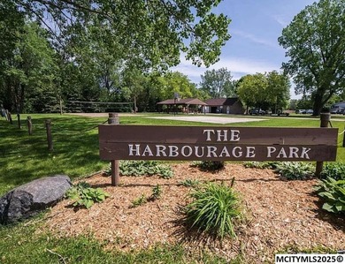 Welcome to your private escape in Clear Lake! This desirable - photo 25