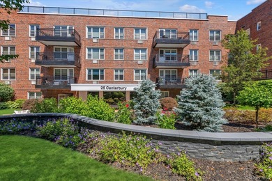 Welcome to this beautifully maintained 2-bedroom, 2-bath co-op - photo 1