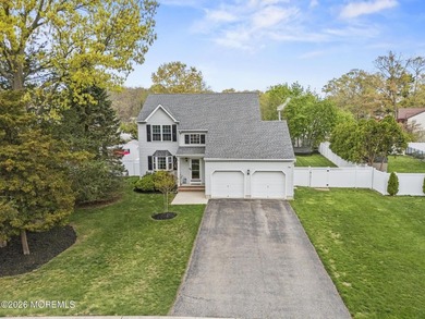 Stunning Colonial set on a beautifully landscaped property with - photo 41