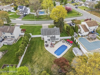 Stunning Colonial set on a beautifully landscaped property with - photo 43