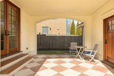 Located in Newport's Historic Point neighborhood, this newly - photo 3